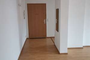 Geräumige Dachgeschoss-Wohnung mit Badewanne, Tageslichtbad und Einbauküche! – Landsberger Straße 54, 6112 Freiimfelde/Kanenaer Weg, Halle (Saale) – Vorschaubild 6