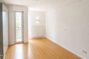 Bezugsfreie 2-Zimmer-Wohnung am Savignyplatz – Die vollständige Adresse der Immobilie erhältst du vom Anbieter., 10623 Charlottenburg, Berlin – Vorschaubild 4