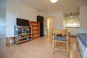 Kernsaniertes, zentrales und vollmöbliertes Luxus Pendlerapartment in Lindenthal – Dürenerstrasse 132-138, 50931 Köln – Vorschaubild 5