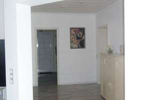 Schickes und großzügiges Einfamilienhaus mit Einliegerwohnung, moderne Einbauküche, komfortable Dopp – Die vollständige Adresse der Immobilie erhältst du vom Anbieter., 55286 Sulzheim – Vorschaubild 9