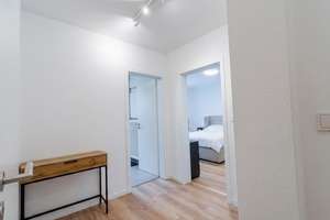 Frisch renovierte bezugsfreie 2-Zimmer-Wohnung mit Süd-West-Balkon und neuer Einbauküche – Paracelsusstr. 17, 53177 Pennenfeld, Bonn – Vorschaubild 3