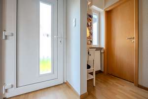 Doppelhaushälfte mit überdachter Terrasse und zwei PKW-Stellplätzen fußläufig zum Hülser Bruch – Die vollständige Adresse der Immobilie erhältst du vom Anbieter., 47839 Hüls, Krefeld – Vorschaubild 3