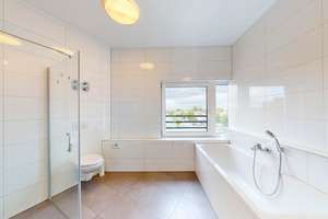 ** Wohnen über den Dächern: Exklusive Penthouse-Wohnung mit hochwertiger Ausstattung ** – Die vollständige Adresse der Immobilie erhältst du vom Anbieter., 85055 Nordost, Ingolstadt – Vorschaubild 13