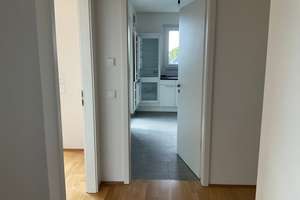 3-Zimmer Wohnung in Rheinnähe mit Dachterrasse und Einbauküche – 67061 Süd, Ludwigshafen am Rhein – Vorschaubild 2
