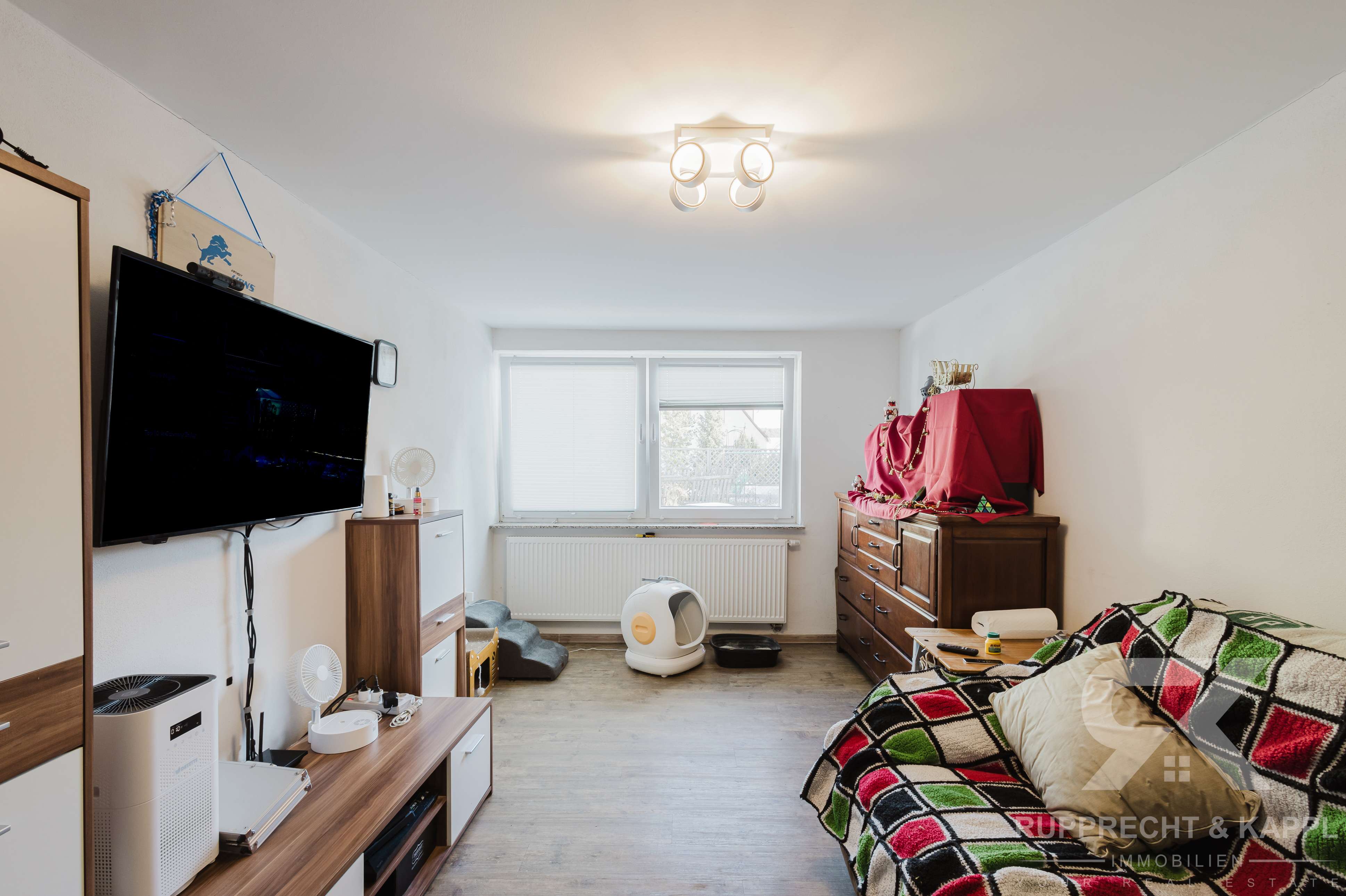 Immobilie in Grafenwöhr - Seltene Gelegenheit! Kernsanierter Bungalow auf schönem Grundstück in schöner Siedlung Grafenwöhr's - Bild 0