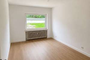 Frisch renoviert: helle 2-Zimmer-Wohnung mit Garten & Balkon | neue Einbauküche in Wiesbaden – Die vollständige Adresse der Immobilie erhältst du vom Anbieter., 65207 Medenbach, Wiesbaden – Vorschaubild 3