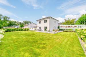IMMOBERLIN.DE - Sehr attraktives Haus mit Sonnenterrasse, großem Garten & Garage in familiärer Lage – Die vollständige Adresse der Immobilie erhältst du vom Anbieter., 14641 Wustermark – Vorschaubild 1
