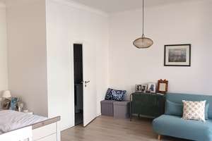 **SONNIGES SINGLE APARTMENT IM SANIERTEN ALTBAU MIT ERKER ** NÄHE FÜRSTENPLATZ ** – Remscheider Str. XX, 40215 Friedrichstadt, Düsseldorf – Vorschaubild 3