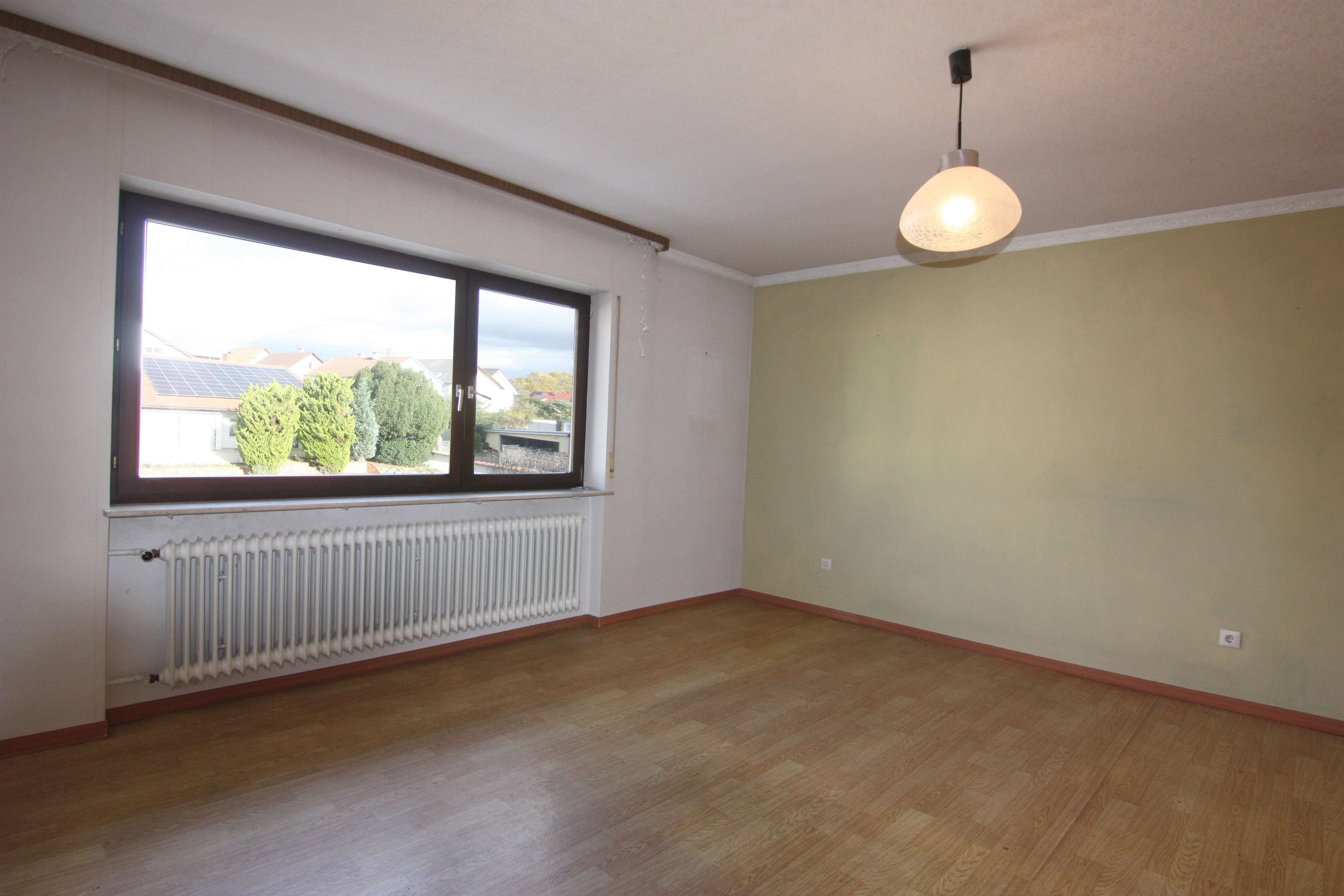 Immobilie in Walldorf - Mitten in Walldorf: Familienfreundliches Haus mit idyllischem Innenhof und Garten - Bild 0