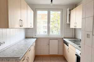 komplett SANIERT + sofort FREI + 2,5 Zimmer-Wohnung + EBK + Süd-Loggia in Lankwitz + Fensterbad – Berlin – Vorschaubild 5