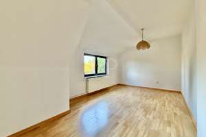Charmante Doppelhaushälfte mit großem Garten und Potenzial – Wohnen im Altbau mit Wohlfühlcharakter – Die vollständige Adresse der Immobilie erhältst du vom Anbieter., 12589 Rahnsdorf, Berlin – Vorschaubild 11
