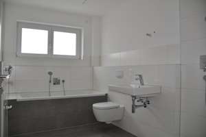 4-Zimmer-Wohnung im mit Balkon in Ulm-Weststadt – Wörthstraße 15, 89077 Weststadt, Ulm – Vorschaubild 2