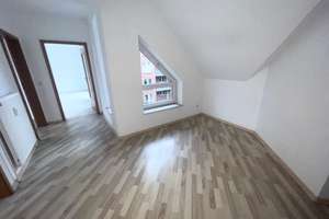 Schicke 4-Raumwohnung am Burgsee mit Einbauküche, 2 Bädern, Balkon und Tiefgaragenstellplatz...!!! – Mecklenburgstr. 101, 19053 Feldstadt, Schwerin – Vorschaubild 9