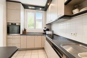 WESTEND: Stilvoll möblierte 3-Zimmer-Wohnung mit Balkon, Tiefgarage und Blick ins Grüne – Die vollständige Adresse der Immobilie erhältst du vom Anbieter., 14055 Westend, Berlin – Vorschaubild 8