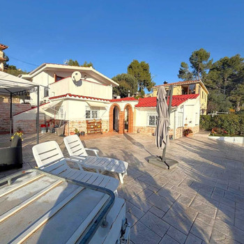 Charmantes Chalet in La Baronia de Mar, Bellvei