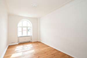 Exklusiv wohnen: frisch renovierte 3-Zimmer-Wohnung am Elbufer! – Die vollständige Adresse der Immobilie erhältst du vom Anbieter., 1307 Johannstadt-Nord, Dresden – Vorschaubild 3