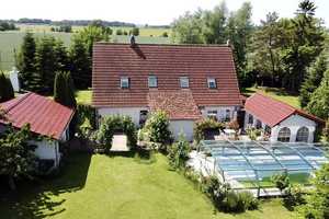 Sonniges Einfamilienhaus mit Einliegerwohnung und Schwimmbad in Alleinlage! – Rügen (Kreis) – Vorschaubild 4