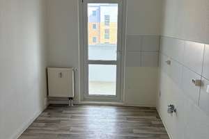 Kleine Wohnung zum kleinen Mietpreis – Martin-Luther-King-Allee 22, 18147 Toitenwinkel, Rostock – Vorschaubild 3