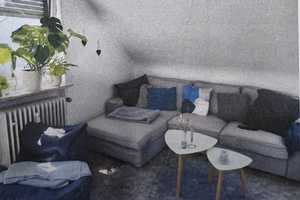 Helle großzügige 2-Zimmer-DG-Wohnung mit Süd-BeiBalkon und Einbauküche in Top-Lage in S-Möhringen – Stuttgart – Vorschaubild 4