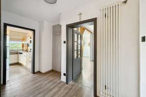 Charmante Doppelhaushälfte in bester Lage von Heidingsfeld – Garten, Balkon & Fernblick – Die vollständige Adresse der Immobilie erhältst du vom Anbieter., 97084 Heidingsfeld, Würzburg – Vorschaubild 3