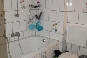 Modernisiertes Reihenhaus mit Küche und Wintergarten – Elmschenhagen, Kiel, 24147 Kiel – Vorschaubild 31