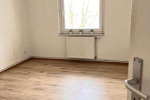 Wunderschöne Wohnung mit Balkon. Jetzt zugreifen! – Nebelflucht 12, 38226 Lebenstedt, Salzgitter – Vorschaubild 2
