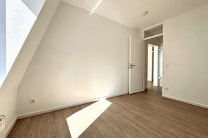 Frisch renovierte Etagenwohnung inkl. Tiefgaragenstellplatz in beliebter Wohnlage – Die vollständige Adresse der Immobilie erhältst du vom Anbieter., 41063 Eicken, Mönchengladbach – Vorschaubild 12