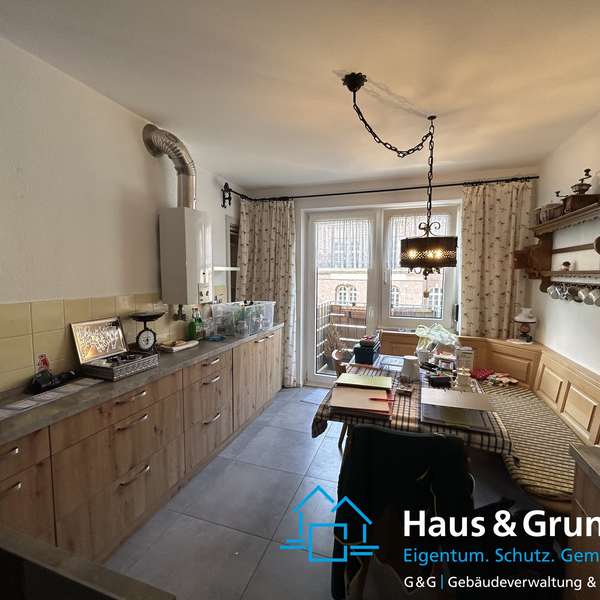 ***gepflegte 3-Zimmer-Wohnung mit Balkon in zentraler Lage***