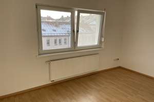 Gepflegte 3-Zimmer-Wohnung mit Einbauküche und Garage in Nürnberg – Die vollständige Adresse der Immobilie erhältst du vom Anbieter., 90459 Hummelstein, Nürnberg – Vorschaubild 11