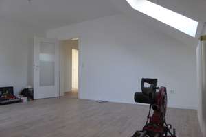 Helle, freundliche 3-Zi-DG-Wohnung im 2.OG; ca. 78 qm in 4 Parteien-Haus, KA-Waldstadt – Waldenburgerstr. 7, 76139 Waldstadt, Karlsruhe – Vorschaubild 10