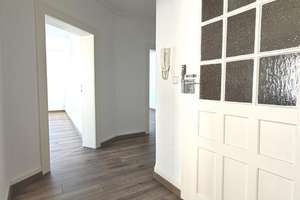 7481 - Renovierte, gut geschnittene 4-Zimmerwohnung mit Balkon nähe Fliederplatz! – Die vollständige Adresse der Immobilie erhältst du vom Anbieter., 76185 Mühlburg, Karlsruhe – Vorschaubild 6