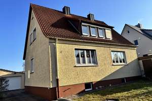 Charmantes Einfam.-Wohnhaus mit zwei Garagen, Pergola und Garten in beliebter Lage, Wohnfl. 135m²,  – Die vollständige Adresse der Immobilie erhältst du vom Anbieter., 97486 Königsberg in Bayern – Vorschaubild 9