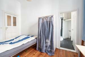 SOFORT BEZUGSFREI! Schöne 2 Zimmer Altbau-Wohnung nur wenige Gehminuten vom KADEWE entfernt. – Die vollständige Adresse der Immobilie erhältst du vom Anbieter., 10787 Schöneberg, Berlin – Vorschaubild 17