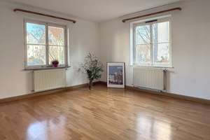 Charmantes, kleines 3-Familienhaus mit Garten - komplett frei - perfekt für Umbau - mit Ihren Ideen – Die vollständige Adresse der Immobilie erhältst du vom Anbieter., 70734 Fellbach – Vorschaubild 7