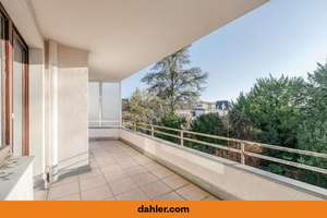 Perfekt geschnittene 3-Zimmer-Wohnung mit Aufzug, Einzelgarage und Blick in den Henkel-Park