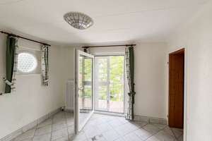 Über den Dächern von Sonnenberg!
Freistehendes Haus mit viel Platz in Wiesbadens Top Wohnlage! – Die vollständige Adresse der Immobilie erhältst du vom Anbieter., 65193 Sonnenberg, Wiesbaden – Vorschaubild 30