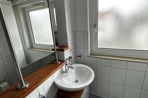 Gepflegtes 3-Zimmer-Raumwunder mit Balkon, Einzelgarage und viel Stauraum im Herzen Rommelsbach – Die vollständige Adresse der Immobilie erhältst du vom Anbieter., 72768 Rommelsbach, Reutlingen – Vorschaubild 5