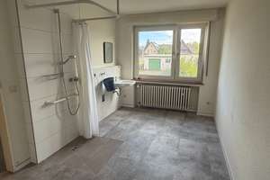 Geräumiges Wohnhaus mit mehreren Garagen in Beverungen – Die vollständige Adresse der Immobilie erhältst du vom Anbieter., 37688 Beverungen – Vorschaubild 10