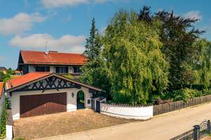 Landhaus mit Seele und Charakter. Platz für eine große Familie – Die vollständige Adresse der Immobilie erhältst du vom Anbieter., 82346 Andechs – Vorschaubild 1
