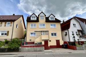 Familienfreundliches Einfamilienhaus mit grüner Oase in Steinheim am Albuch