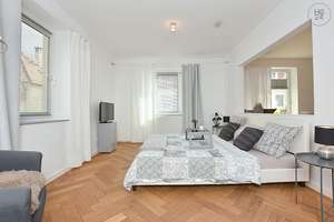Exklusiv möblierte Altbauwohnung mit wöchentlichem Reinigungsservice im beliebten Stuttgarter Westen – Die vollständige Adresse der Immobilie erhältst du vom Anbieter., 70197 Feuersee, Stuttgart – Vorschaubild 2