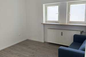 Exklusive 2-Zimmer-Wohnung mit EBK in München Moosach – Feldmochinger Straße 26, 80992 München – Vorschaubild 2