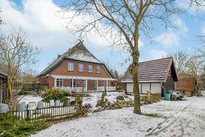 Gemütliches Landhaus mit 13 ha Ackerland – Die vollständige Adresse der Immobilie erhältst du vom Anbieter., 23942 Dassow – Vorschaubild 1