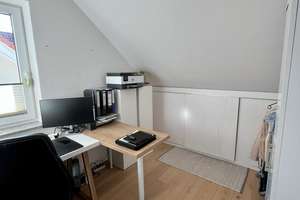 Moderne 3-Zimmer-Galeriewohnung inkl. hochwertiger Küche mit Bora und Miele-Geräten – In der Breite 9, 87746 Erkheim – Vorschaubild 17