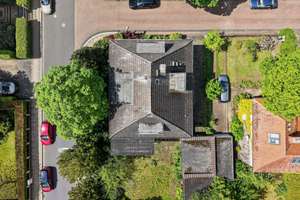 Großzügige Villa in Braunschweig – Raum für Privatsphäre und Visionen – Die vollständige Adresse der Immobilie erhältst du vom Anbieter., 38124 Viewegsgarten-Bebelhof, Braunschweig – Vorschaubild 2
