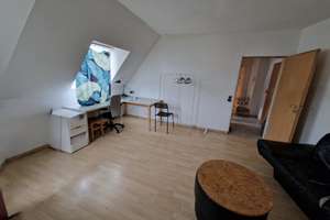 Charmante Dachgeschosswohnung in historischem Mehrfamilienhaus – Kapitalanlage in Dortmund-Mitte