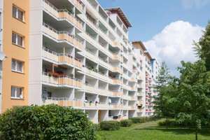 1,5 Raum-Wohnung mit Balkon ++ Dusche ++ geschlossener Schlafbereich – Wilhelm-Firl-Straße 16, 9122 Markersdorf, Chemnitz – Vorschaubild 1