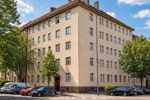 2-Zimmer-Altbaucharme in Bestlage – 10439 Prenzlauer Berg, Berlin – Vorschaubild 8