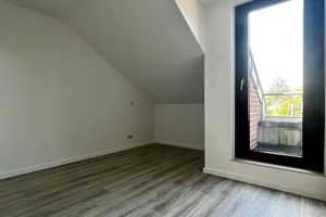 Elegante 2 Zimmer Wohnung mit toller Raumaufteilung, Sonnenterrasse sowie TG-Stellplatz – Düsseldorf – Vorschaubild 4