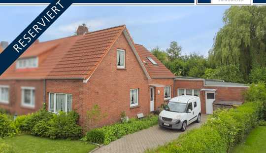Bild von Klassisch, charmant, zentral: Doppelhaushälfte mit kleiner Gartenidylle in Norden